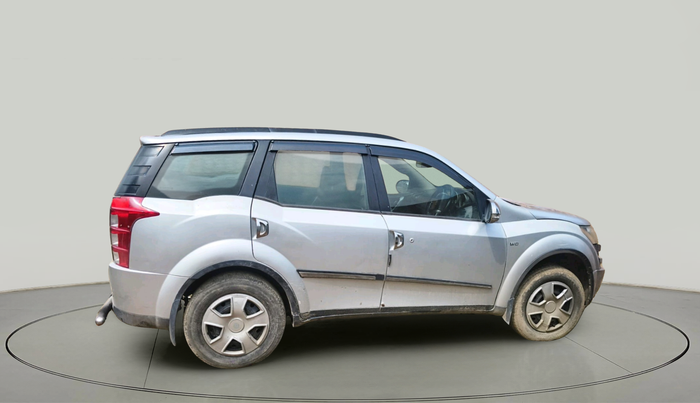 2015 Mahindra XUV500 W6, Diesel, Manual, 1,17,801 km, exterior