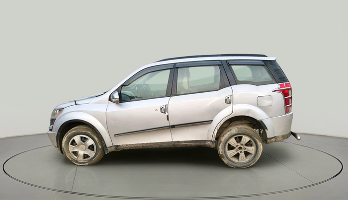 2015 Mahindra XUV500 W6, Diesel, Manual, 1,17,801 km, exterior