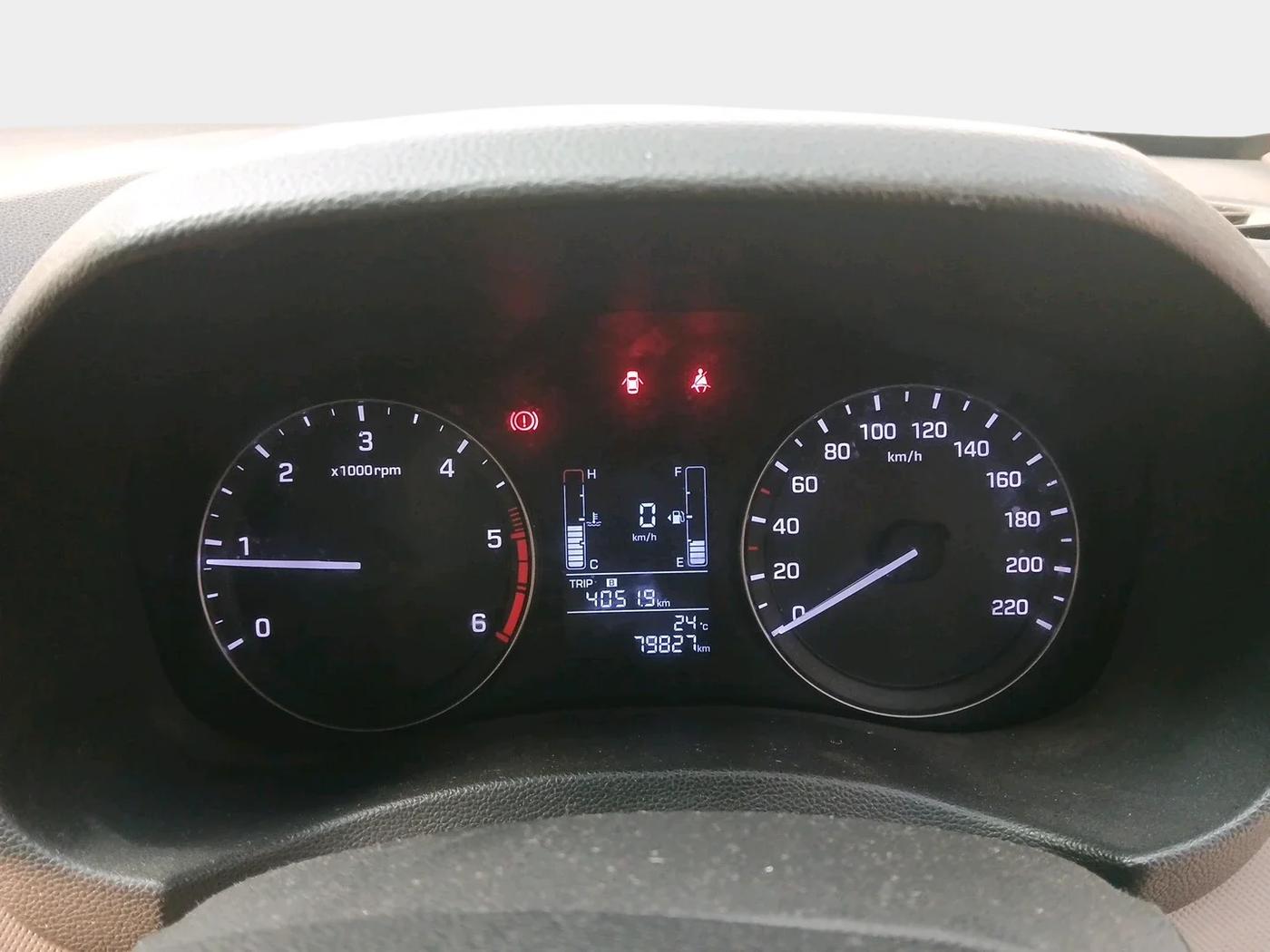 2016 Hyundai Creta BASE 1.4 DIESEL, Diesel, Manual, 79,827 km, interior