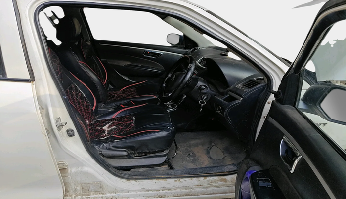 2015 Maruti Swift LXI (O), Petrol, Manual, 1,23,628 km, interior