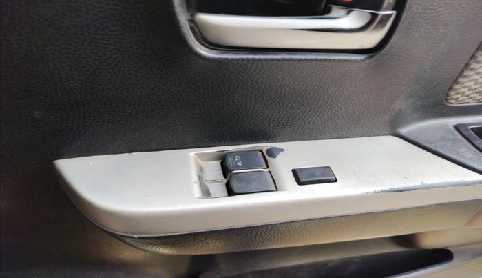 2016 Maruti Wagon R 1.0 LXI CNG, Petrol, Manual, 96,063 km, interior