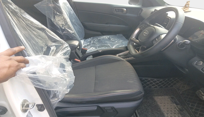 2024 Hyundai VENUE SX(O) 1.0 Turbo DCT Knight Edition, Petrol, Automatic, 21,064 km, interior