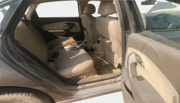 2013 Volkswagen Vento TRENDLINE 1.6, Petrol, Manual, 93,879 km, interior