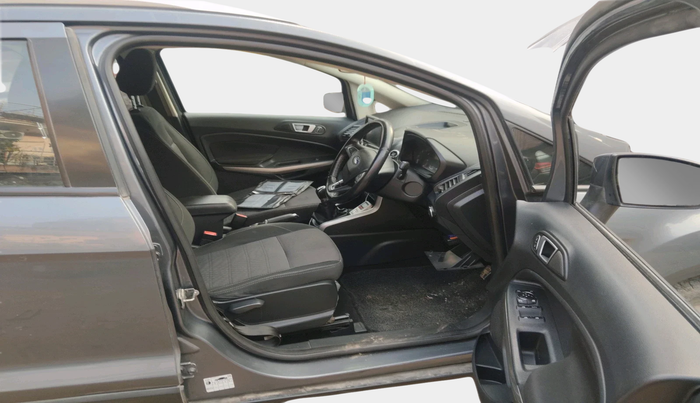 2018 Ford Ecosport TITANIUM 1.5L DIESEL, Diesel, Manual, 1,12,901 km, interior