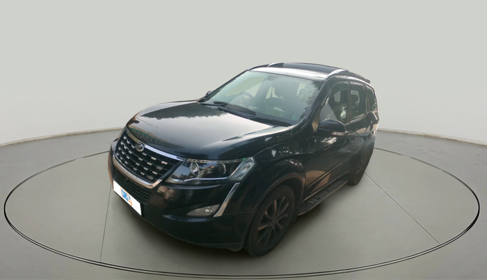 2020 Mahindra XUV500 W11 AT, Diesel, Automatic, 1,18,253 km, exterior