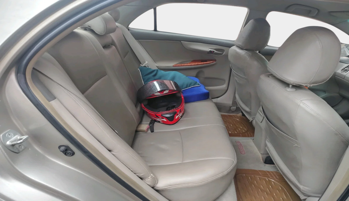 2011 Toyota Corolla Altis G PETROL, Petrol, Manual, 1,19,916 km, interior