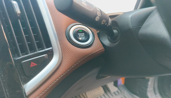 2020 MG HECTOR PLUS SHARP 1.5 PETROL TURBO DCT 6-STR, Petrol, Automatic, 46,235 km, interior