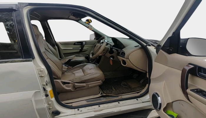 2016 Tata Safari Storme 2.2 VX 4X2, Diesel, Manual, 2,18,221 km, interior