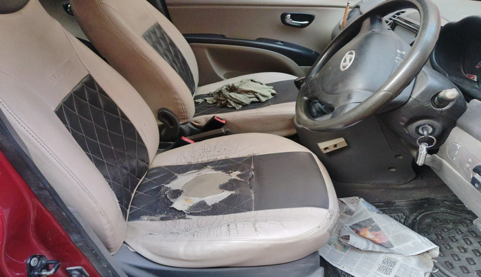 2013 Hyundai i10 MAGNA 1.1, Petrol, Manual, 99,900 km, interior