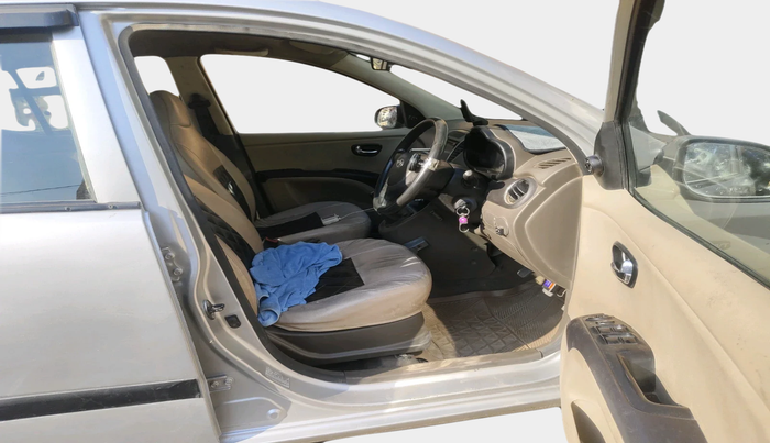 2013 Hyundai i10 MAGNA 1.2, CNG, Manual, 1,45,500 km, interior