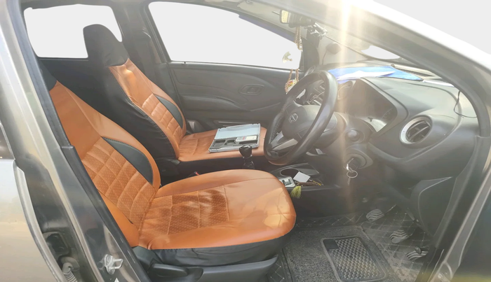 2017 Datsun Redi Go T (O), Petrol, Manual, 50,208 km, interior