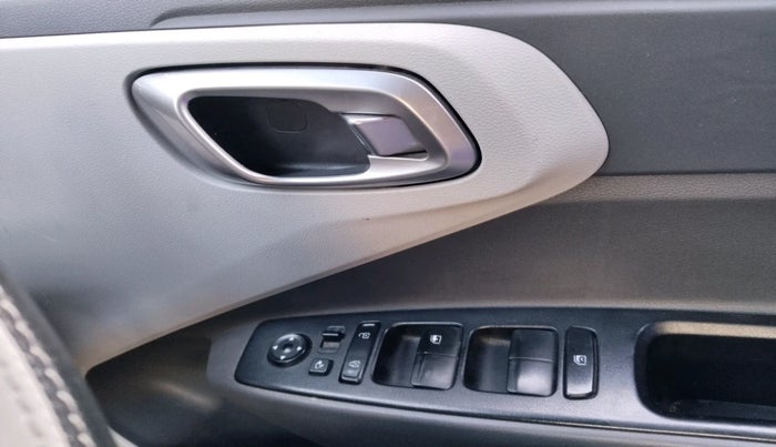 2021 Hyundai GRAND I10 NIOS SPORTZ 1.2 KAPPA VTVT CNG, Petrol, Manual, 70,725 km, interior