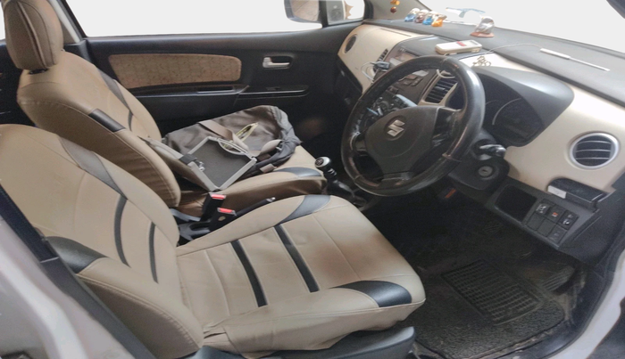 2017 Maruti Wagon R 1.0 VXI, CNG, Manual, 55,692 km, interior