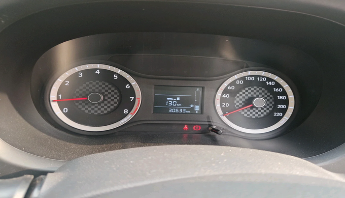 2022 Hyundai GRAND I10 NIOS MAGNA 1.2 KAPPA VTVT, Petrol, Manual, 30,633 km, interior