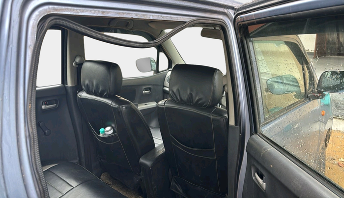 2011 Maruti Wagon R 1.0 LXI, Petrol, Manual, 1,68,605 km, interior