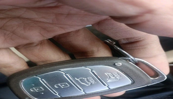 2019 Hyundai VENUE SX PLUS 1.0 TURBO DCT, Petrol, Automatic, 76,702 km, interior