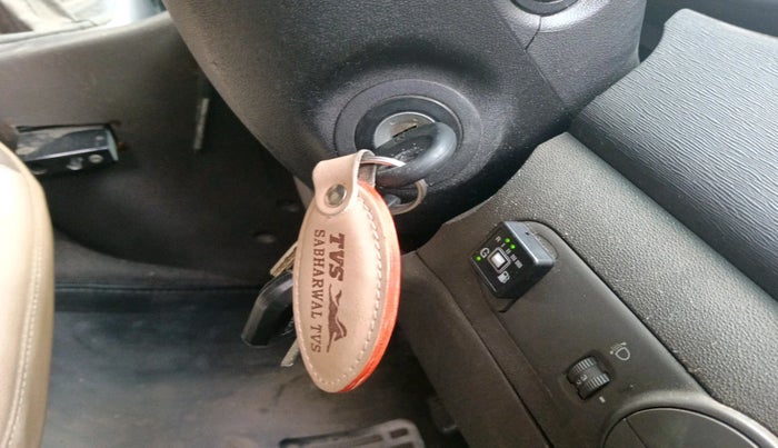 2012 Hyundai i10 MAGNA 1.1, Petrol, Manual, 1,11,665 km, interior