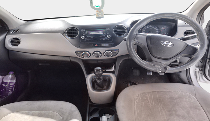 2015 Hyundai Xcent S 1.2, Petrol, Manual, 1,06,707 km, interior