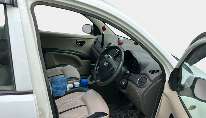 2011 Hyundai i10 MAGNA 1.2, Petrol, Manual, 95,011 km, interior