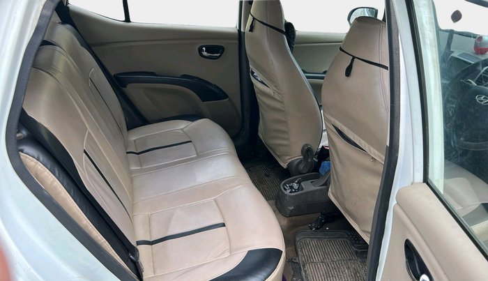 2011 Hyundai i10 MAGNA 1.2, Petrol, Manual, 95,011 km, interior