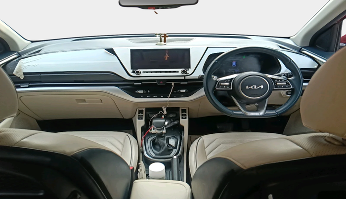 2022 KIA CARENS LUXURY PLUS 1.4 PETROL DCT 7 STR, Petrol, Automatic, 37,032 km, interior