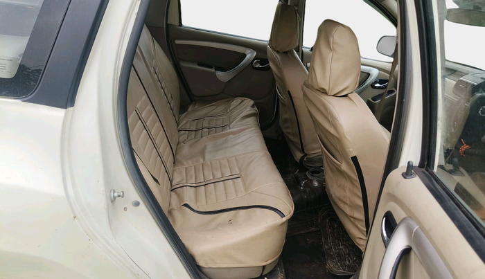 2014 Nissan Terrano XL (D), Diesel, Manual, 1,42,474 km, interior
