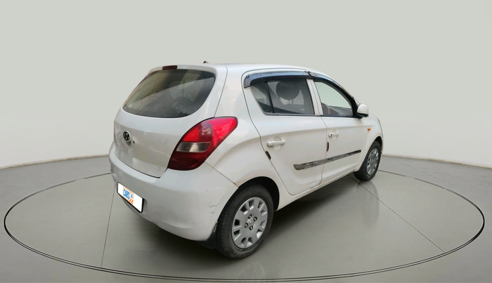 2011 Hyundai i20 MAGNA 1.2, CNG, Manual, 1,10,946 km, exterior