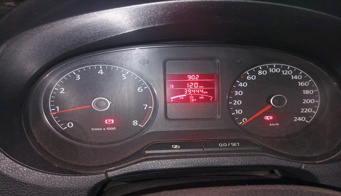 2013 Volkswagen Polo HIGHLINE1.2L, Petrol, Manual, 39,444 km, interior