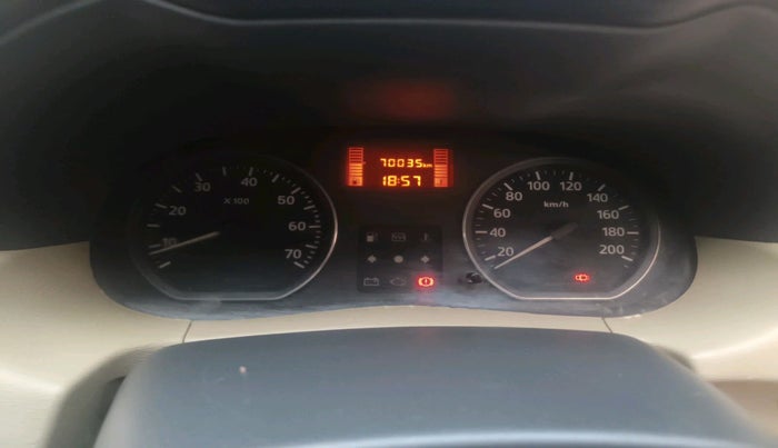 2014 Nissan Terrano XL (P), Petrol, Manual, 70,035 km, interior