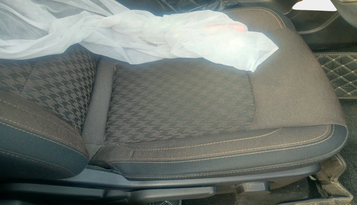 2022 Mahindra SCORPIO-N Z4 PETROL MT 7 STR, Petrol, Manual, 13,569 km, interior