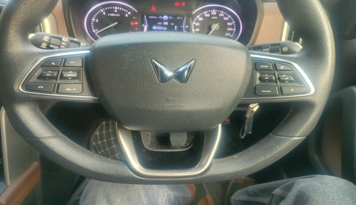 2022 Mahindra SCORPIO-N Z4 PETROL MT 7 STR, Petrol, Manual, 13,569 km, interior