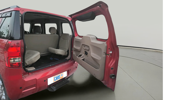 2016 Mahindra TUV300 T8, Diesel, Manual, 90,604 km, exterior