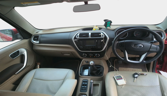 2016 Mahindra TUV300 T8, Diesel, Manual, 90,604 km, interior
