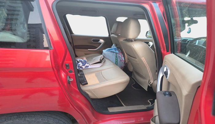 2016 Mahindra TUV300 T8, Diesel, Manual, 90,604 km, interior