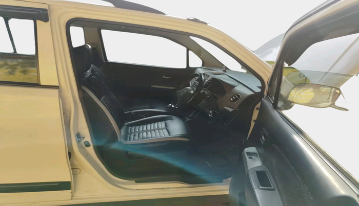 2011 Maruti Wagon R 1.0 LXI, Petrol, Manual, 1,02,689 km, interior