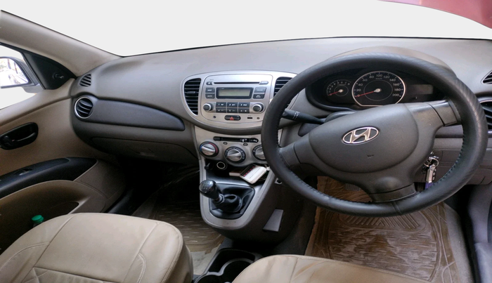 2013 Hyundai i10 ERA 1.1, Petrol, Manual, 50,763 km, interior