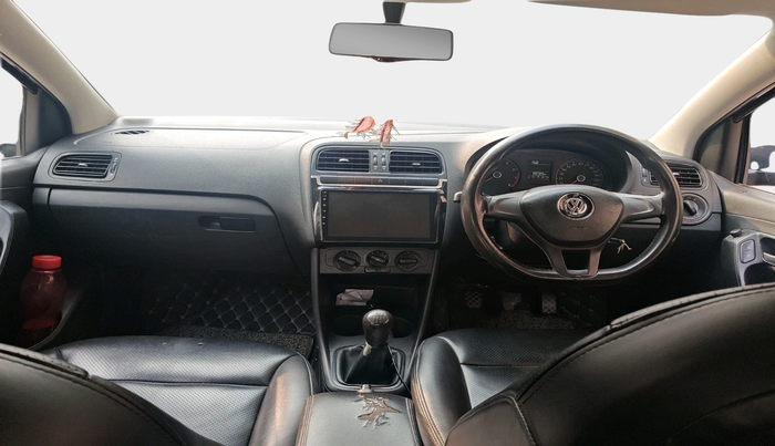 2017 Volkswagen Ameo COMFORTLINE 1.2L, Petrol, Manual, 1,02,720 km, interior