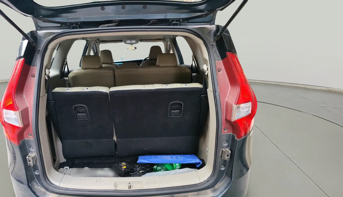 2019 Mahindra MARAZZO M6 8 STR, Diesel, Manual, 93,000 km, exterior