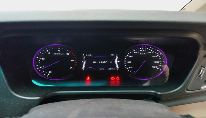 2019 Mahindra MARAZZO M6 8 STR, Diesel, Manual, 93,000 km, interior