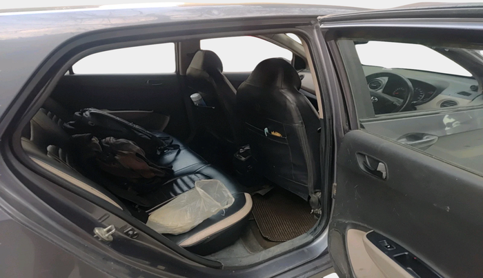 2013 Hyundai Grand i10 MAGNA 1.2 KAPPA VTVT, Petrol, Manual, 1,90,494 km, interior