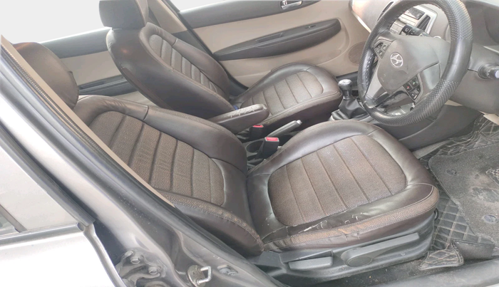 2013 Hyundai i20 ASTA 1.2, Petrol, Manual, 65,861 km, interior