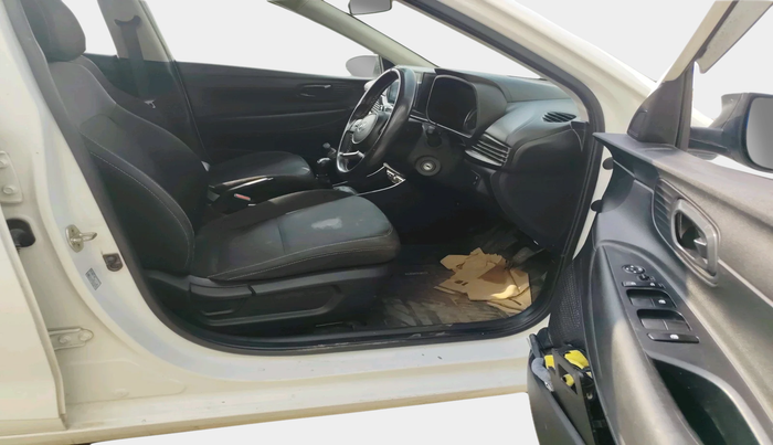 2022 Hyundai NEW I20 MAGNA 1.2 MT, Petrol, Manual, 25,196 km, interior