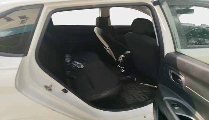 2022 Hyundai NEW I20 MAGNA 1.2 MT, Petrol, Manual, 25,196 km, interior