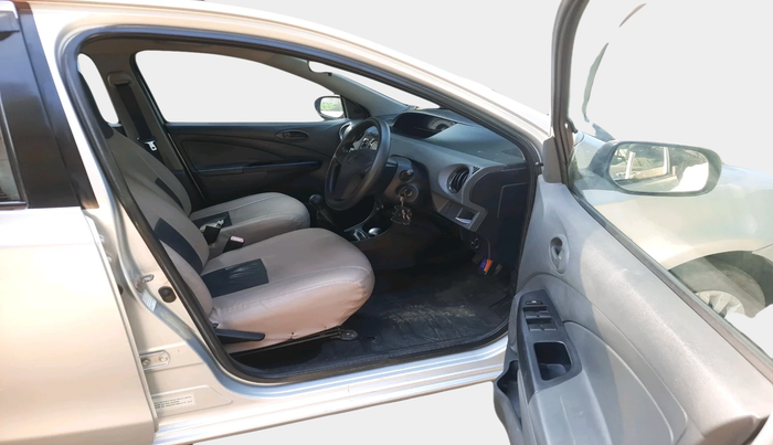 2012 Toyota Etios Liva G, Petrol, Manual, 52,353 km, interior