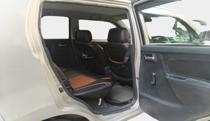 2011 Maruti Wagon R 1.0 LXI CNG, Petrol, Manual, 1,17,752 km, interior