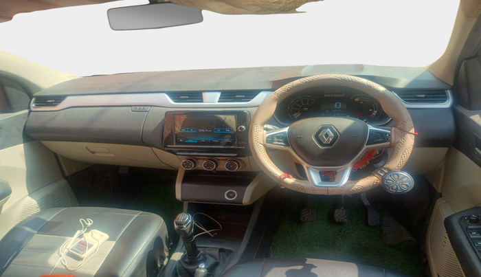 2022 Renault TRIBER RXZ, Petrol, Manual, 1,49,245 km, interior