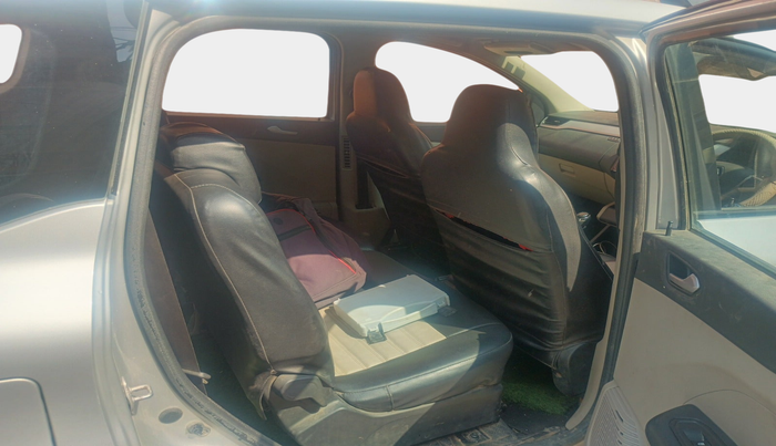 2022 Renault TRIBER RXZ, Petrol, Manual, 1,49,245 km, interior