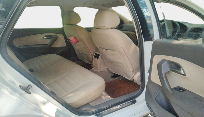 2011 Volkswagen Vento TRENDLINE 1.6, Petrol, Manual, 65,917 km, interior