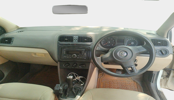 2011 Volkswagen Vento TRENDLINE 1.6, Petrol, Manual, 65,917 km, interior