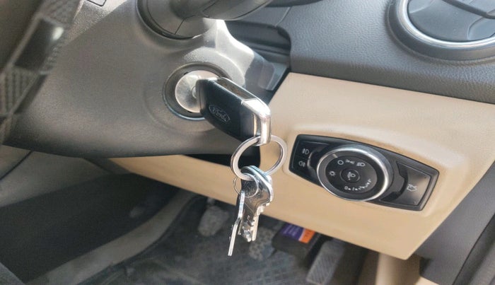 2016 Ford Figo Aspire TITANIUM1.5 DIESEL, Diesel, Manual, 1,45,244 km, interior